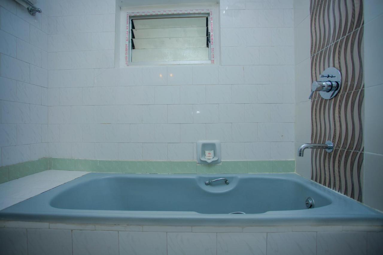 Snowland Hotel